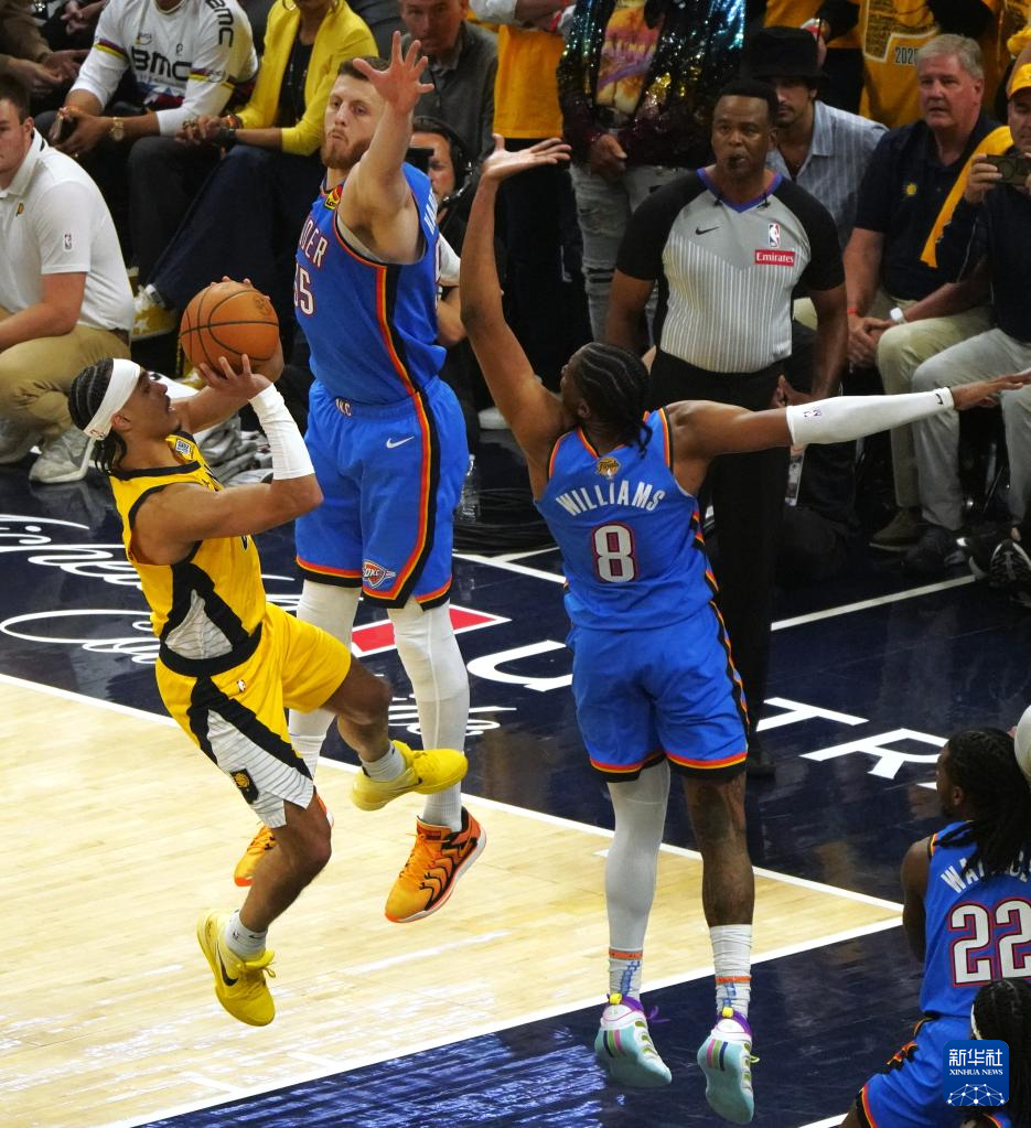 窗口期印第安纳步行者备战NBA总决赛,更衣室发声细节曝光,目标明确,球探报告显示潜力 窗口期印第安纳步行者备战NBA总决赛,更衣室发声细节曝光,目标明确,球探报告显示潜力