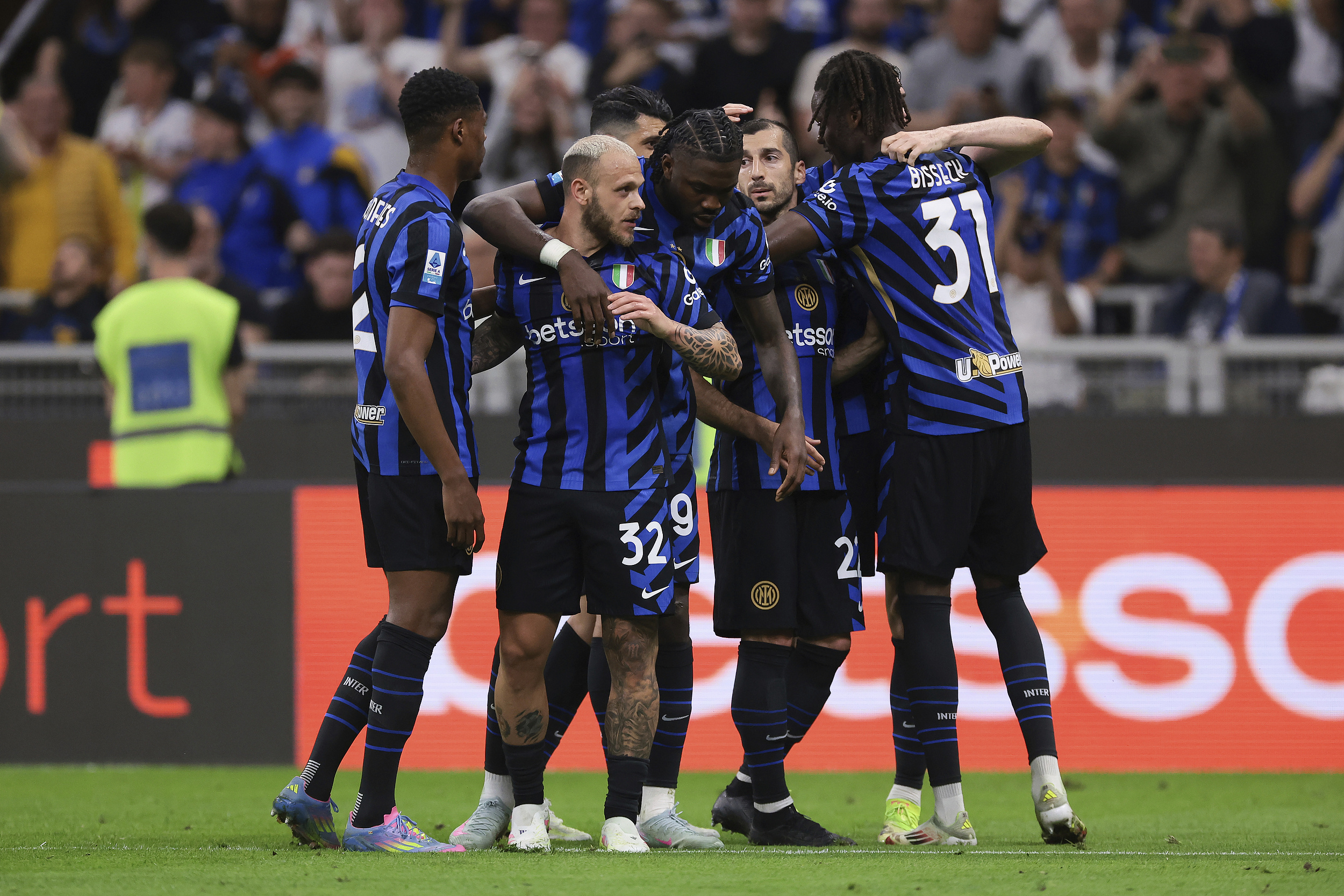 jnh-包含皇家马德里迎意甲关键赛，今夜外线爆发，引发热议，纪律约束更严格的词条