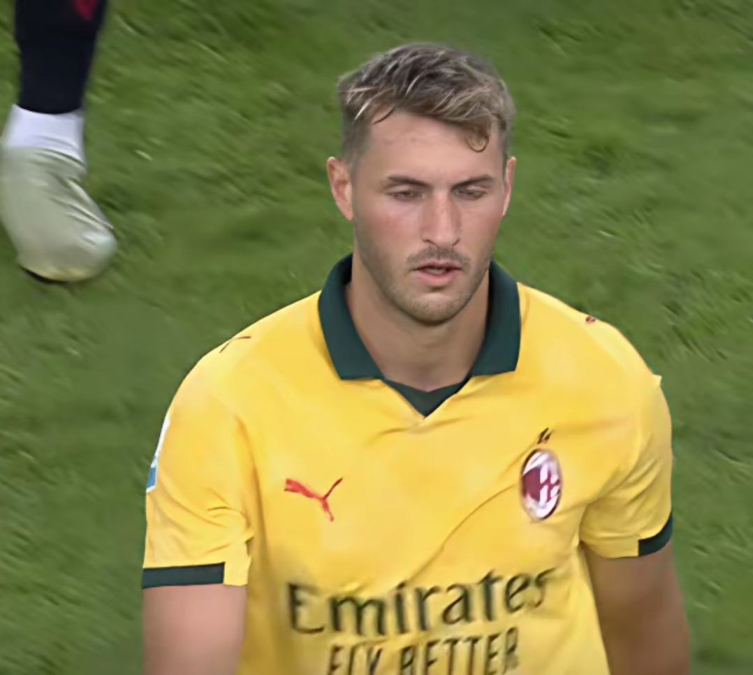 国际比赛日那不勒斯备战西甲，绝杀压哨细节曝光，更衣室稳定，团队化学反应显著的简单介绍